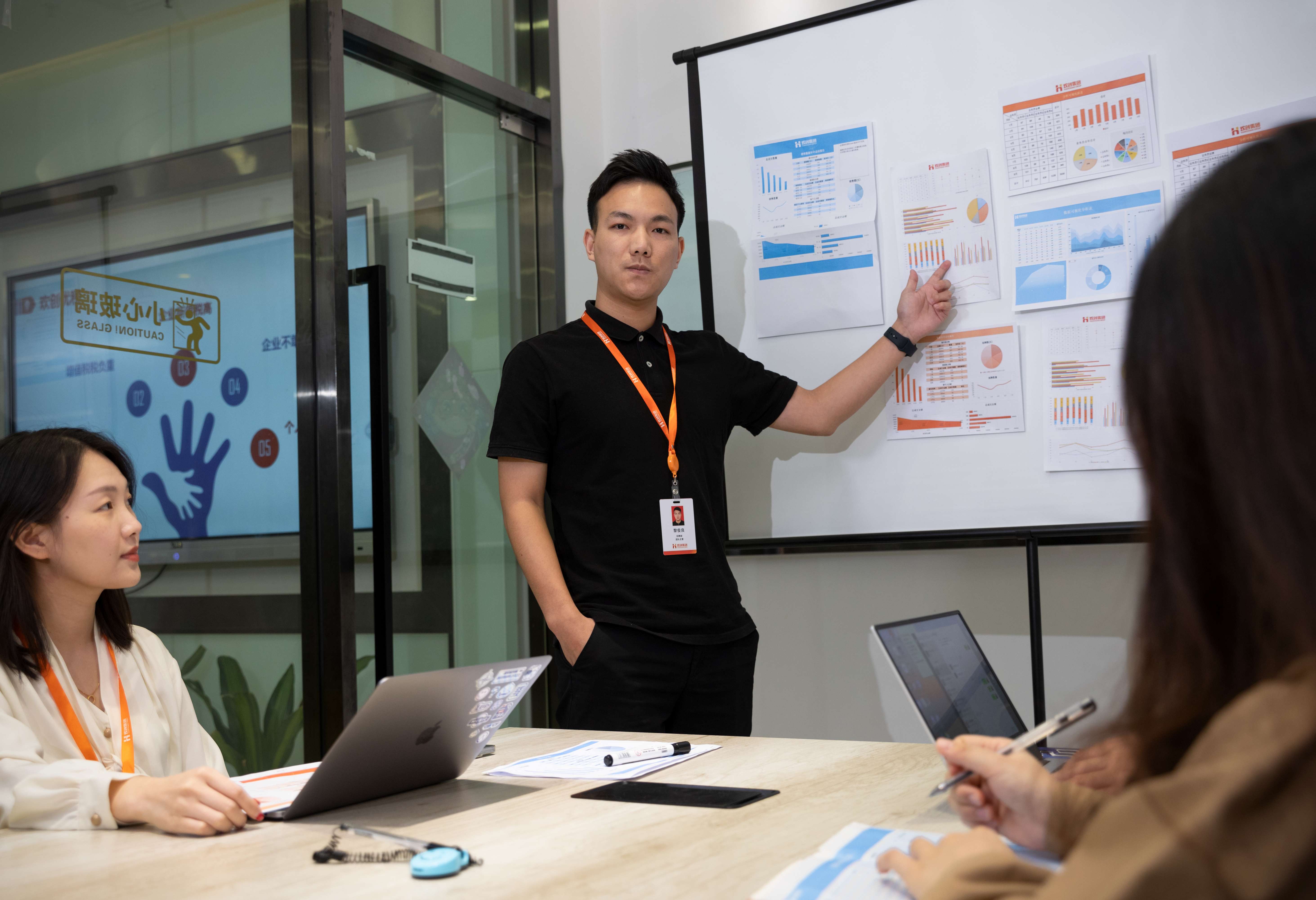 677c9c033fdeb.jpg GZ8A0098.jpg